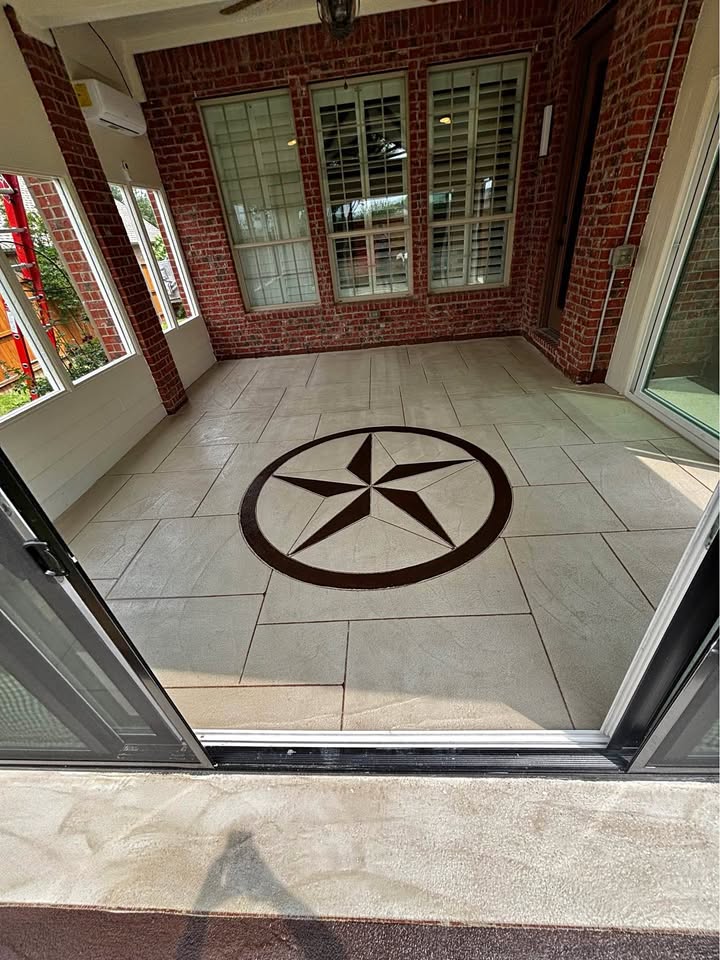 Decorative concrete overlay